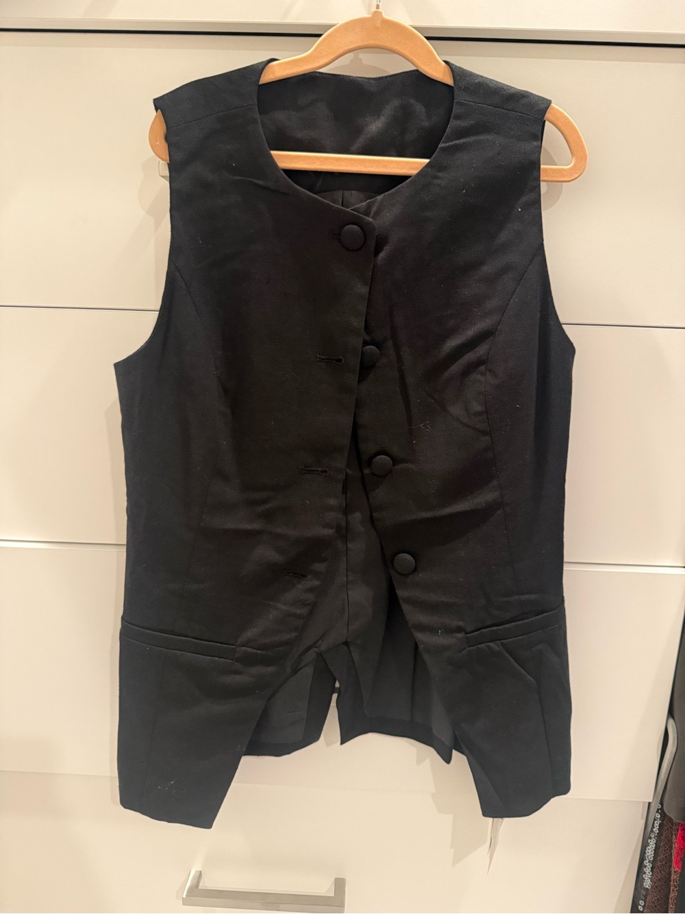 Commense Black Women's Tailored Vest - Classic Sleeveless Blazer